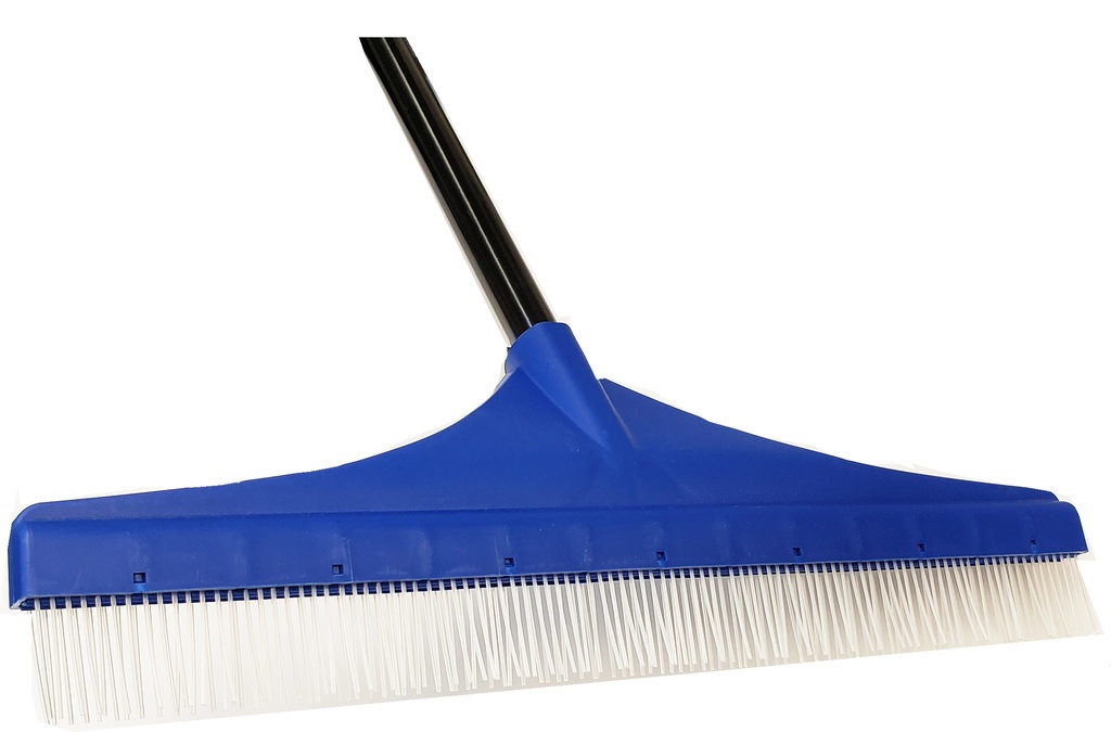 16in Carpet Rake with Handle